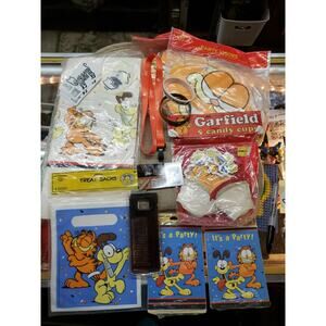 Cat Lover Lot -2 Wristbands, Lanyard & New VTG 1978 Garfield Part Supplies!